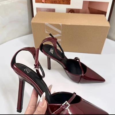 Burgundy Heels Size UK 39, 3 inches