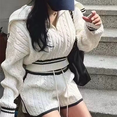 Gaya Knitted Set White