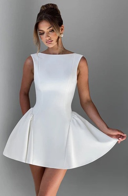 Jasmine Dress White (Medium)