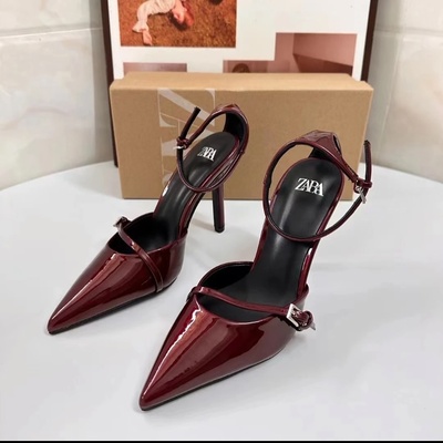 Burgundy Heels Size UK 39, 3 inches