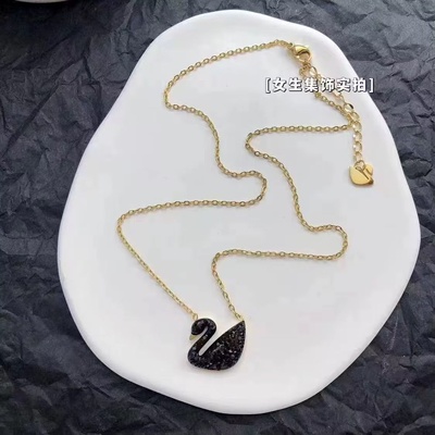 Black Swan Necklace
